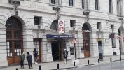 PICTURES/London - Moorgate Station & The Old Operating Theatre/t_moorgate-station-entrance.jpg